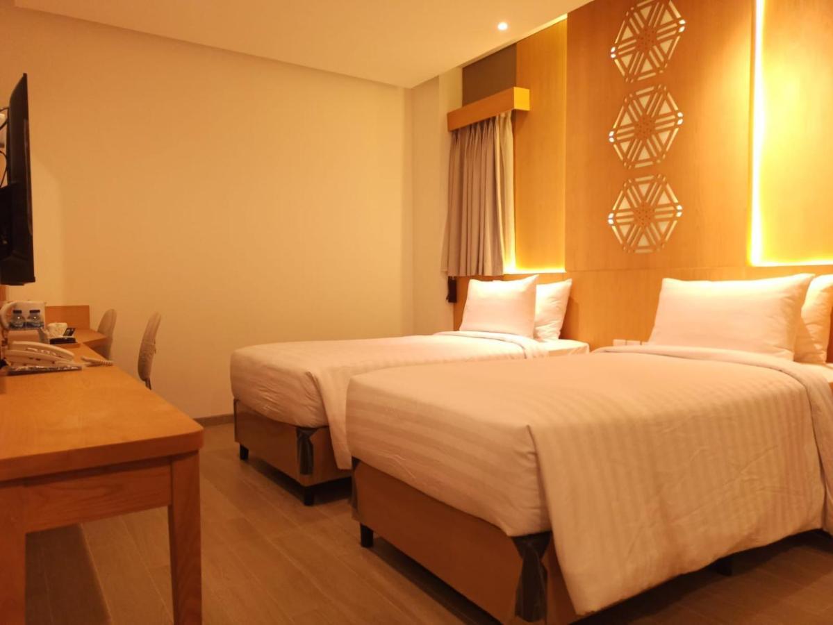Unuma Hotel Джакарта Экстерьер фото