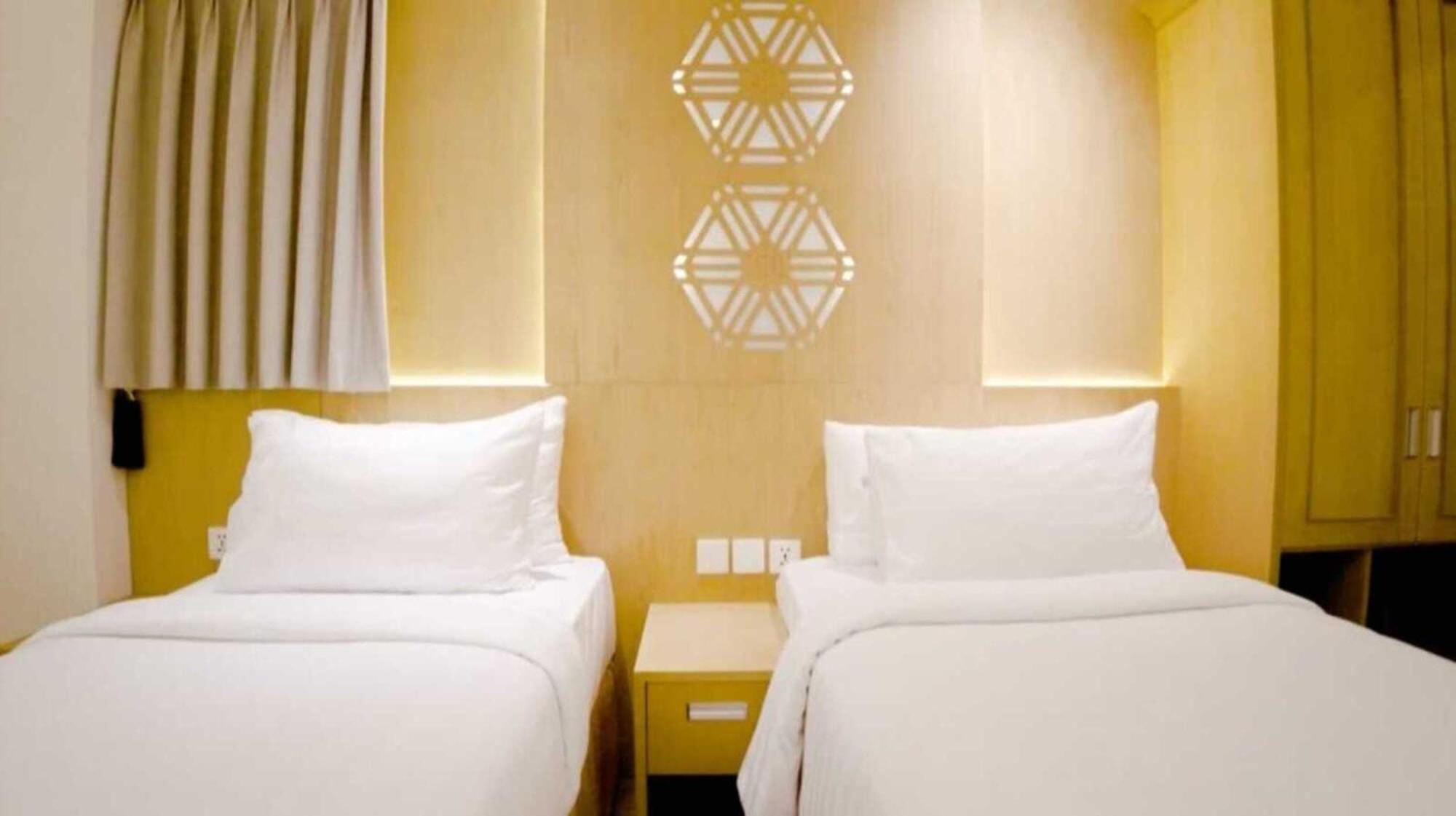 Unuma Hotel Джакарта Экстерьер фото